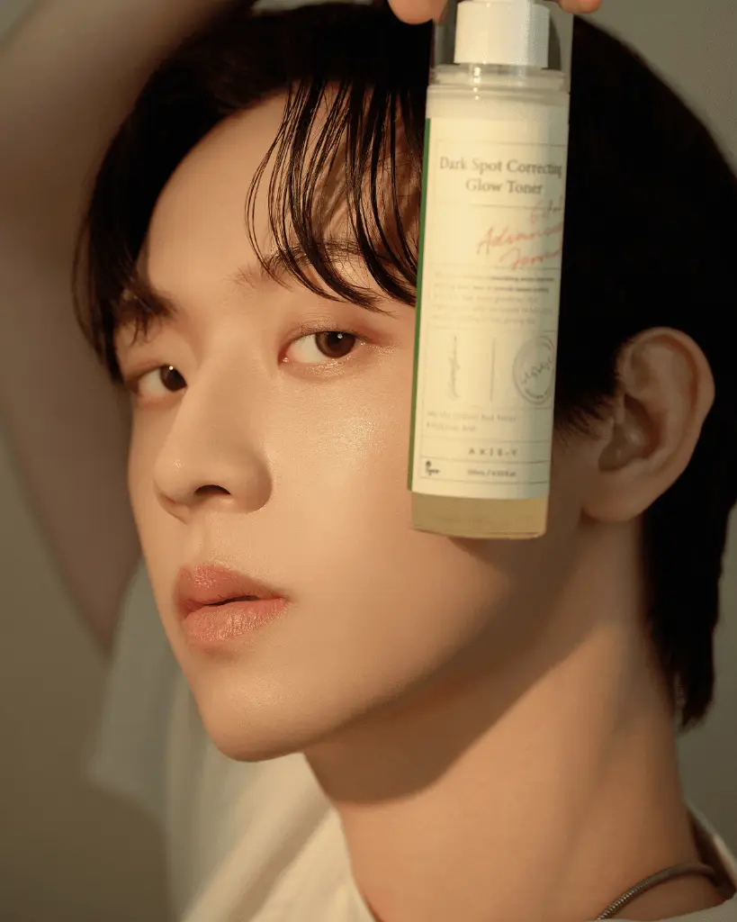 DarkSpotCorrectingGlowToner_2.webp