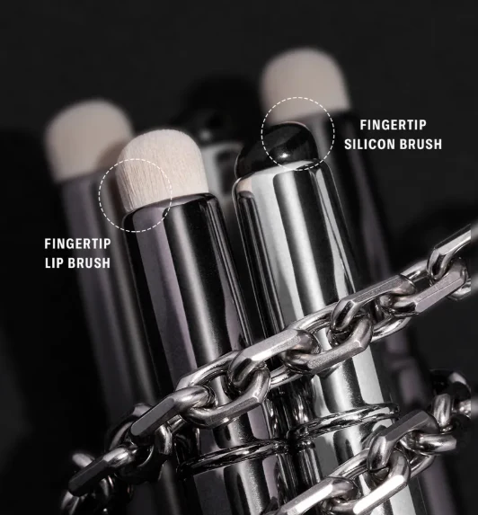 BRAYE - Fingertip Brush - 1pc - Lip